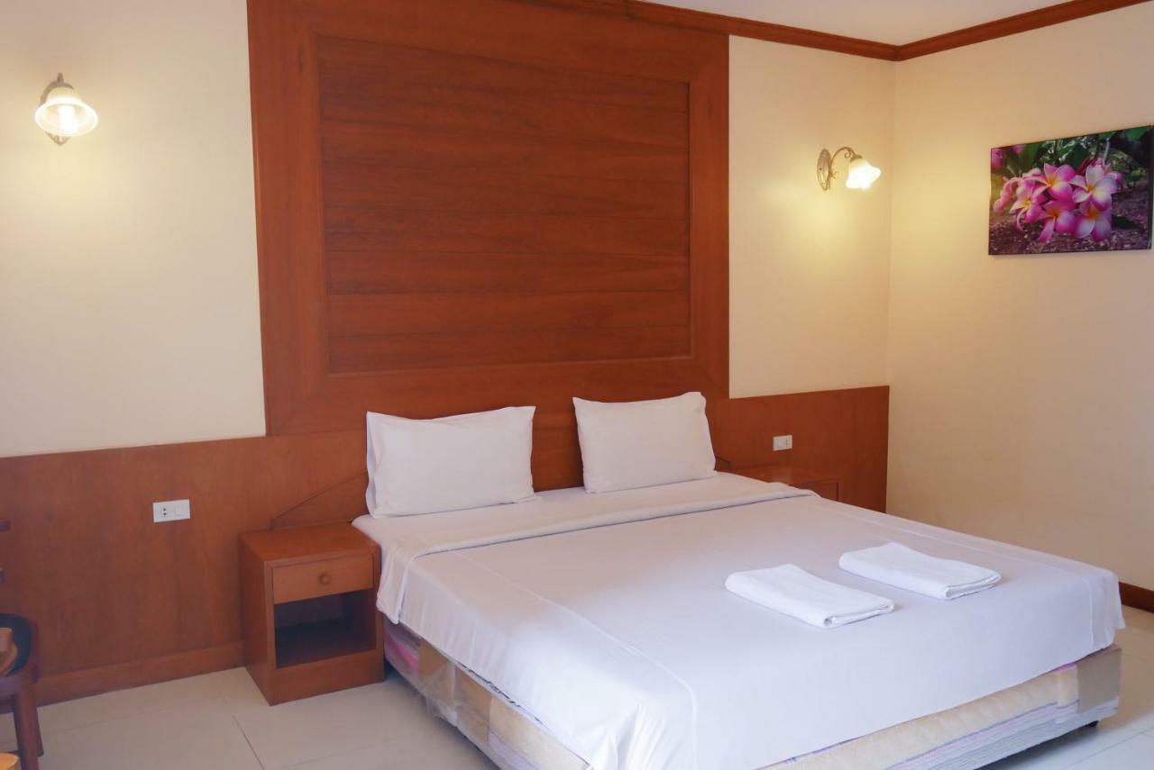 Baan Jpn Hotel HHQ Exterior photo