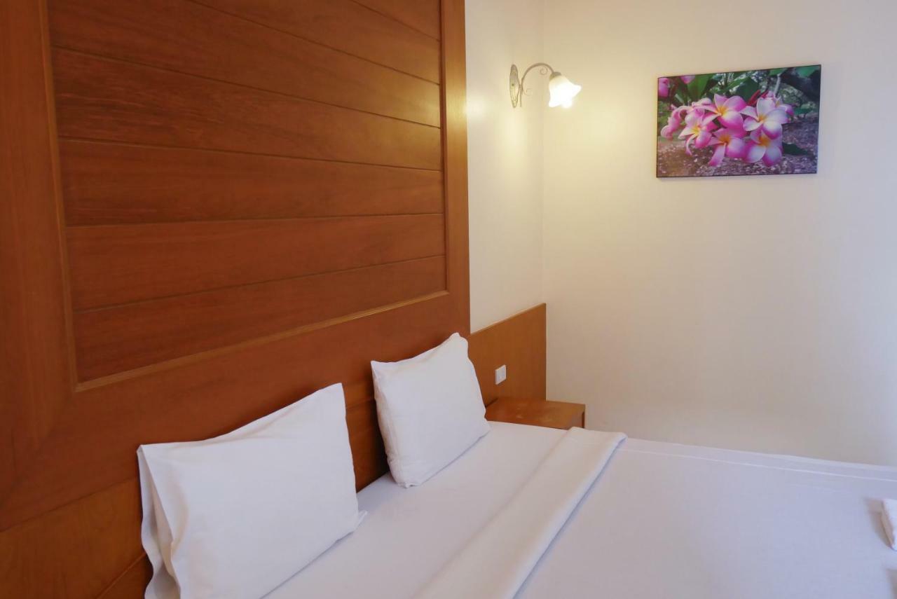 Baan Jpn Hotel HHQ Exterior photo