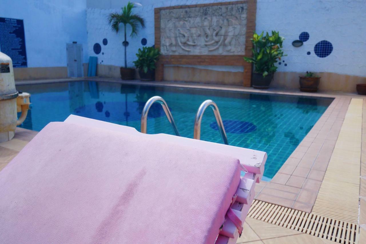 Baan Jpn Hotel HHQ Exterior photo